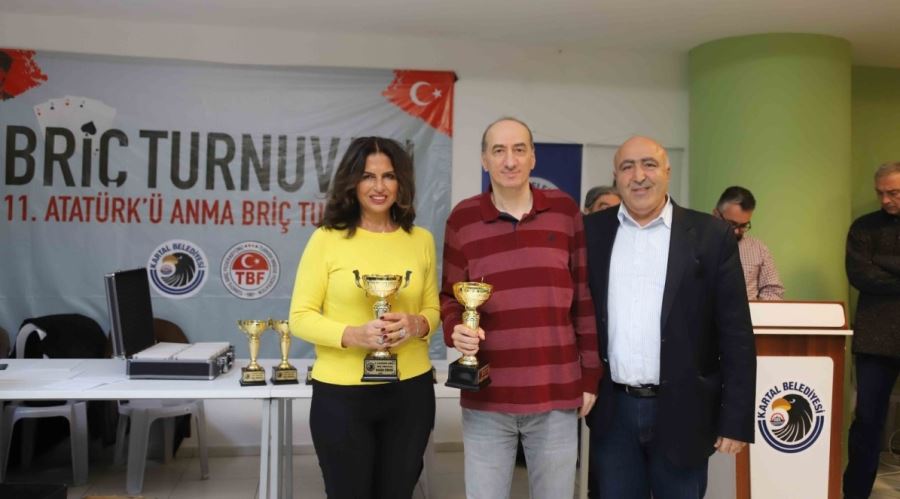 11. Atatürk’ü Anma Briç Turnuvası Kartal’da Gerçekleştirildi