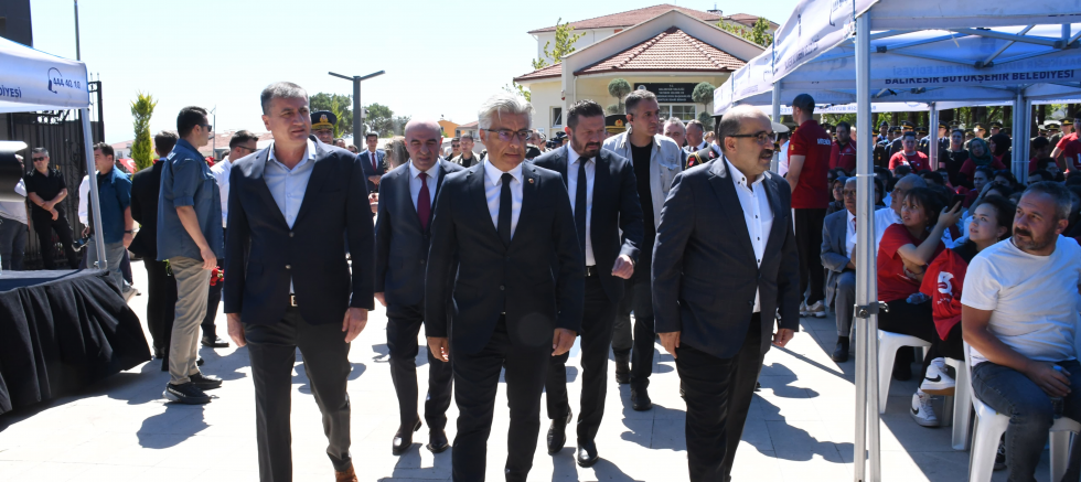 15 Temmuz’da Balıkesir Şehitliği ziyaret edildi - TÜRKİYE - İnternetin Ajansı