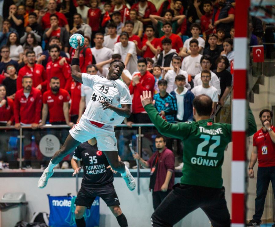 A Milli Erkek Hentbol Takımı, Portekiz’e mağlup oldu