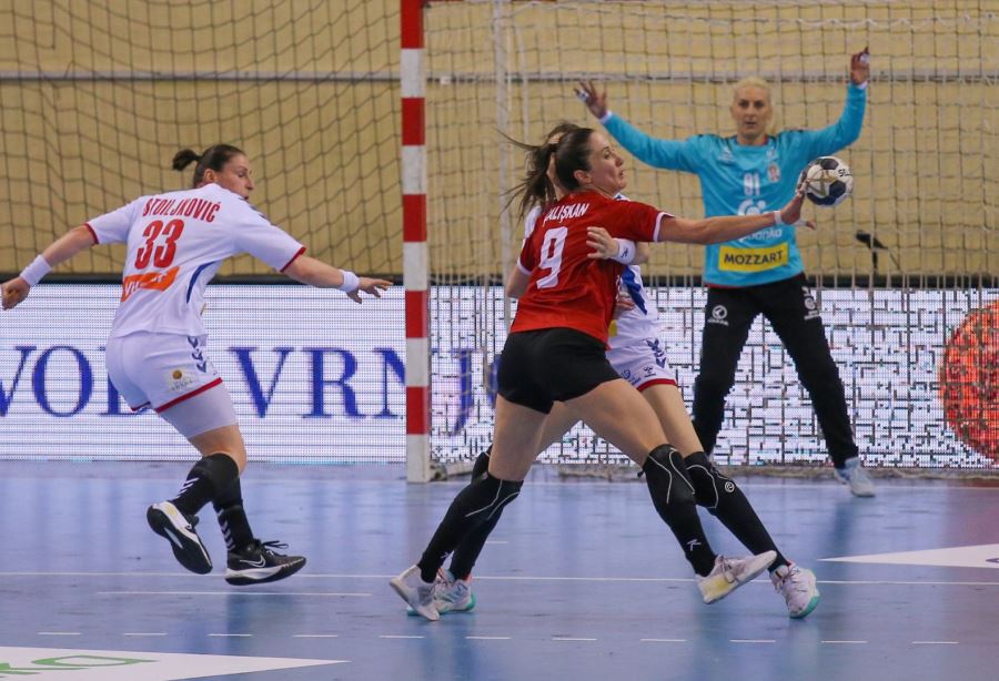 A Milli Kadın Hentbol Takımı, play-off rövanş maçında Sırbistan'a mağlup oldu