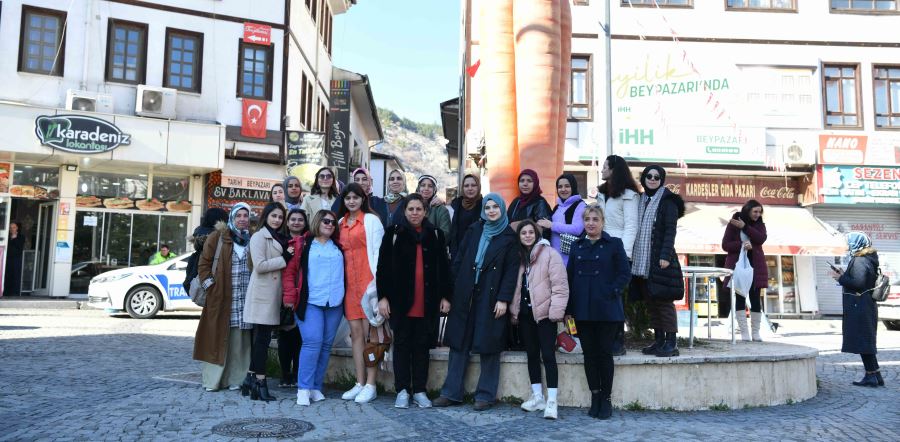 ABB’DEN ÜNİVERSİTE ÖĞRENCİLERİNE TARİHİ VE TURİSTİK GEZİ