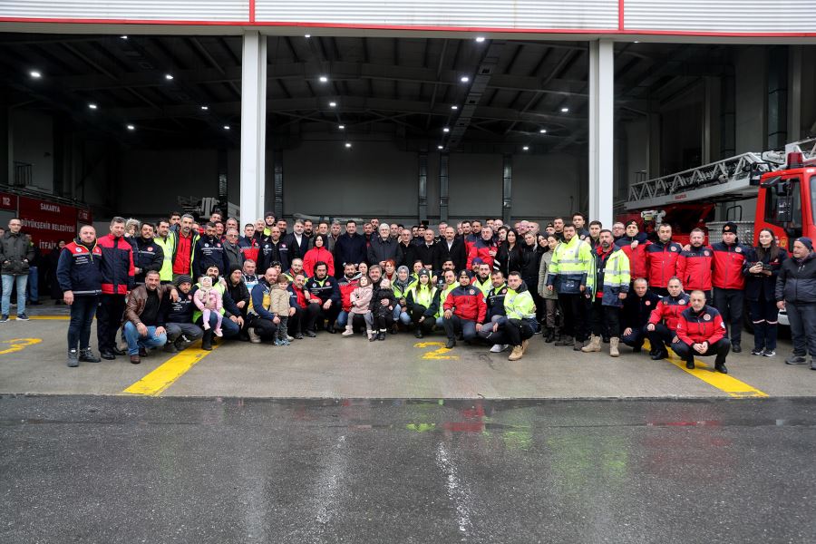 Afet bölgesinde ‘umuda giden’ yolu onlar kazmıştı