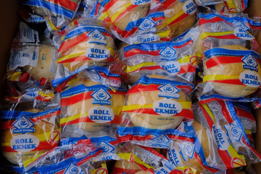 AFET BÖLGESİNE HALK EKMEK VE KALABAK SEVKİYATI SÜRÜYOR
