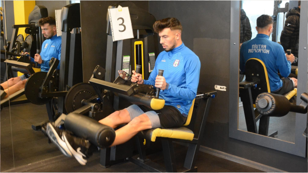 A.Hopasporlu futbolcular salonda çalıştı