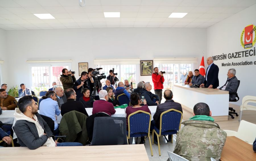 AKDENİZ BELEDİYESİNDEN ÇALIŞAN GAZETECİLERE 10 OCAK JESTİ