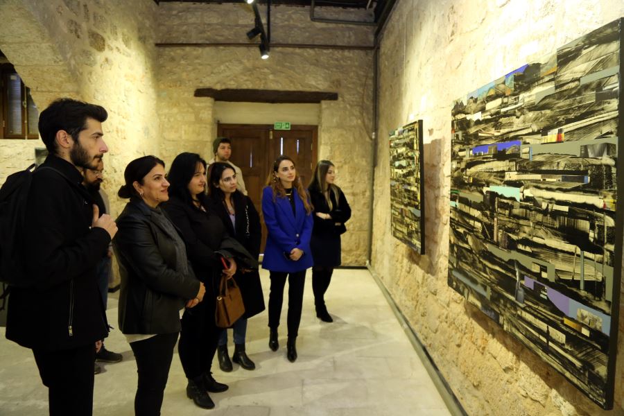 AKDENİZ SANAT GALERİSİ ZİYARETÇİ AKININA UĞRUYOR