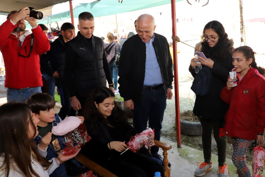 AKDENİZDE DEPREMZEDE ÇOCUKLAR İÇİN MORAL ETKİNLİKLERİ