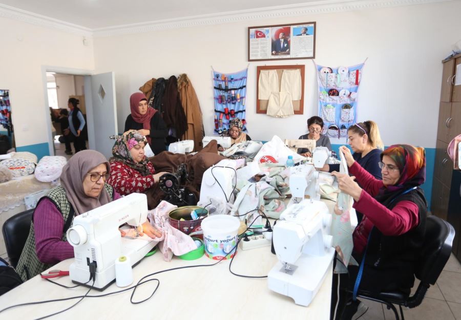 AKMEK’ten depremzede çocuklara anlamlı dokunuş