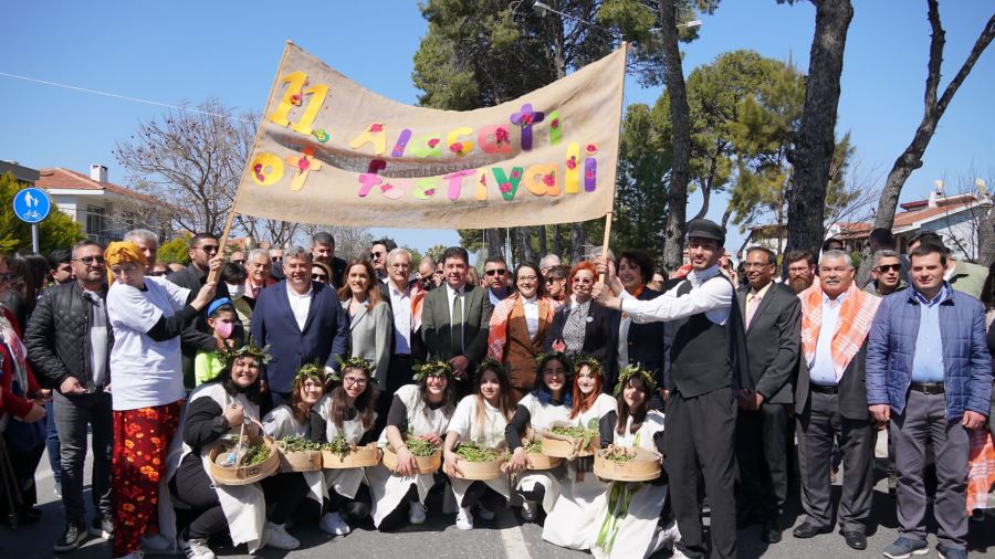 Alaçatı Ot Festivali bu yıl depremin yaralarını sarmak için kapılarını açacak