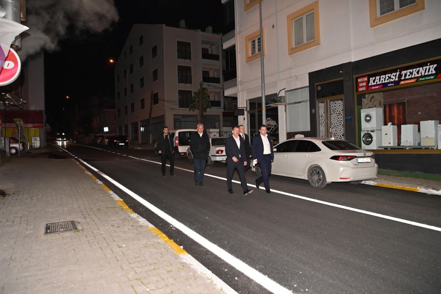 Altay Caddesi’nin asfaltı 5 günde yenilendi