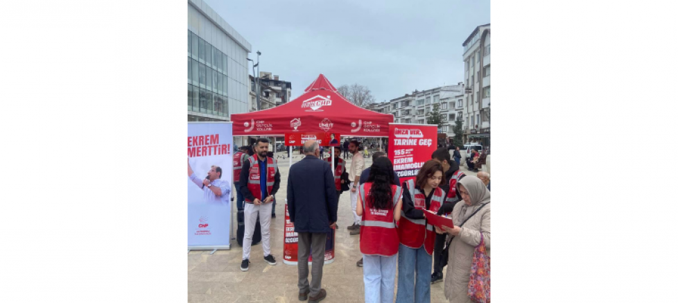 ALTINORDU İLÇE BAŞKANI BULUT GÜRSOY: “HALK DEMOKRASİDEN VAZGEÇMİYOR, SADECE DÜN 3 BİNİN ÜZERİNDE İMZA DESTEĞİ ALDIK” - GÜNDEM - İnternetin Ajansı