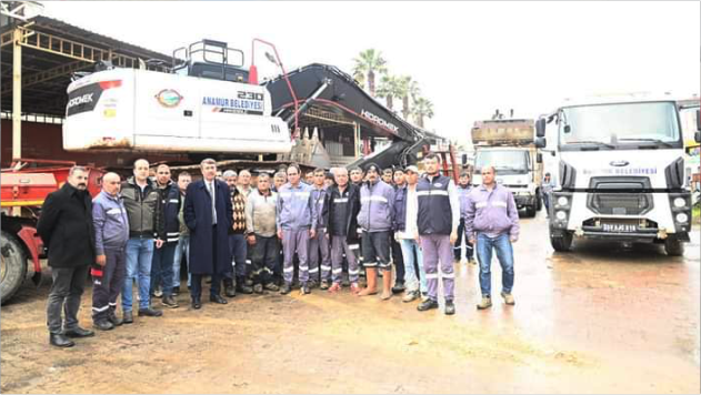 Anamur Belediyesi 5 Kişilik Aileyi Sağ Salim Kurtardı