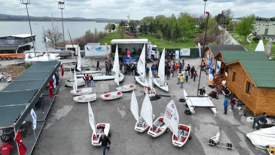 ANKARA BÜYÜKŞEHİR BELEDİYESİ YELKEN SPORU ETKİNLİĞİNE EV SAHİPLİĞİ YAPTI