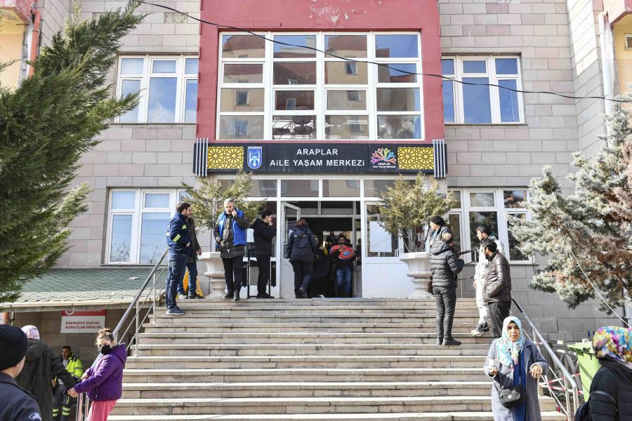 ANKARA BÜYÜKŞEHİR BELEDİYESİNDEN DEPREMZEDE ÇOCUKLARA OYUN ALANI VE PSİKOLOJİK DESTEK
