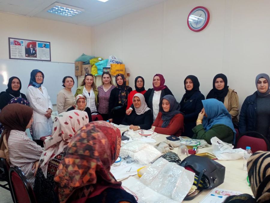 Artut, Dilovası’nda çalmadık kapı bırakmıyor