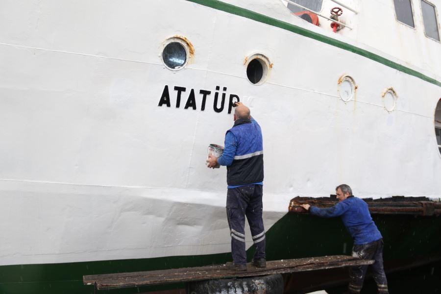 Atatürk Vapuru bakıma alındı