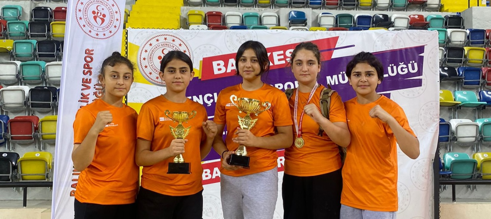 AVCILAR BELEDİYE SPOR MADALYAYA DOYMUYOR - TÜRKİYE - İnternetin Ajansı