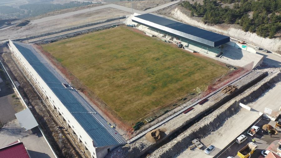 BAĞLUM STADI’NDAKİ YENİLEME ÇALIŞMASI DEVAM EDİYOR
