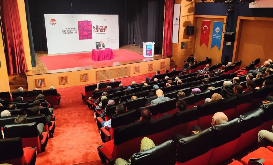'Balkanlardan Göç' hikâyesi AKM'de konuşuldu