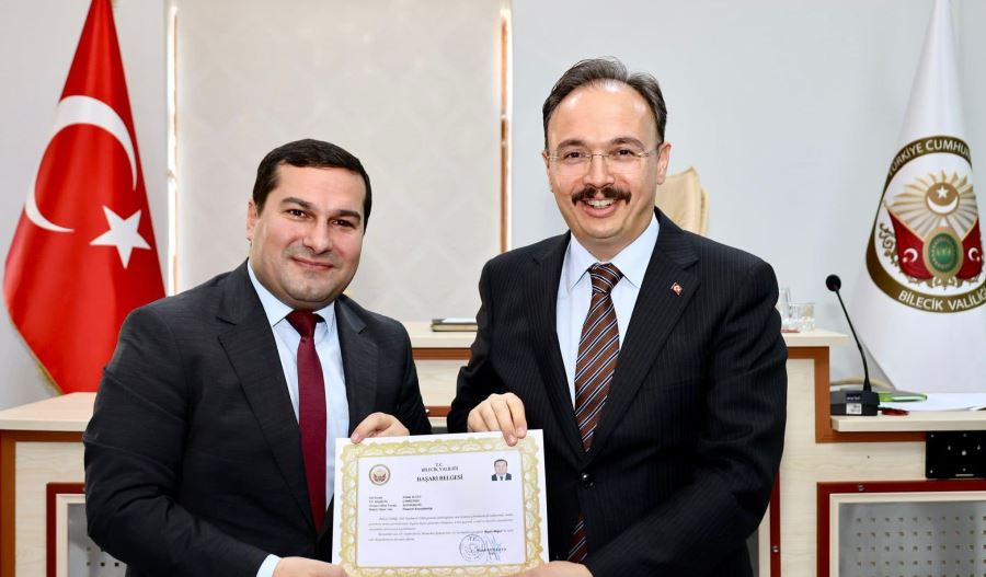 Başarılı Kaymakam’a Vali’den takdir belgesi