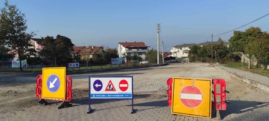 Başiskele Yeniköy Çınar Caddesi asfaltlandı