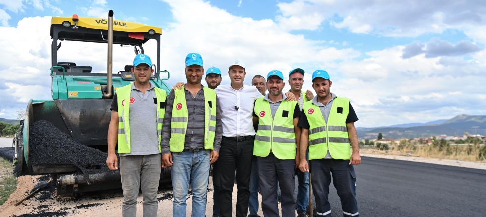 Başkan Akın sıcak asfalt serim çalışmalarını yerinde inceledi - TÜRKİYE - İnternetin Ajansı