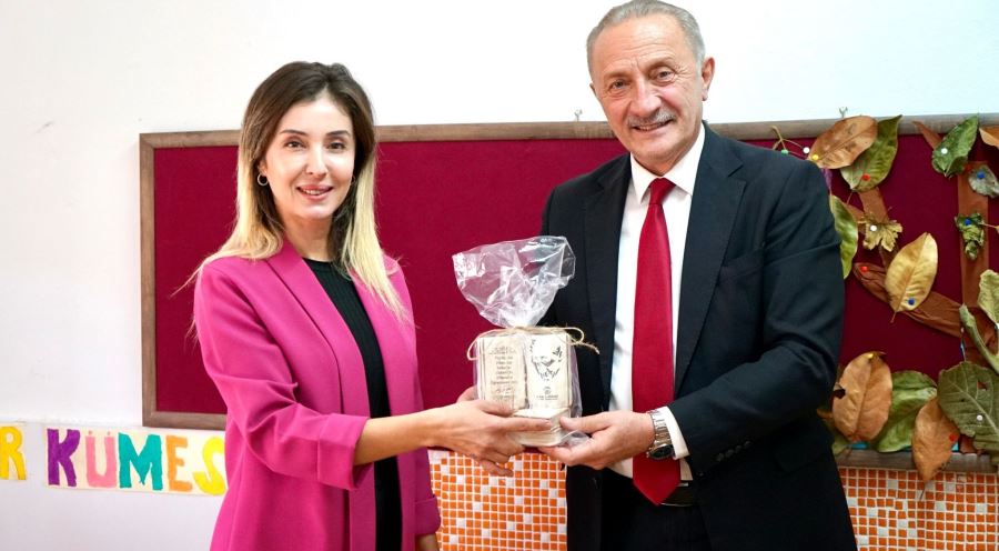 BAŞKAN ATABAY'DAN ÖĞRETMENLERE HEDİYE