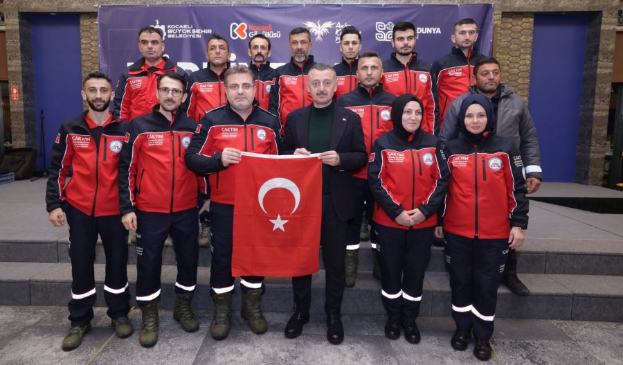 Başkan Büyükakın, arama-kurtarma ekipleriyle iftarda buluştu