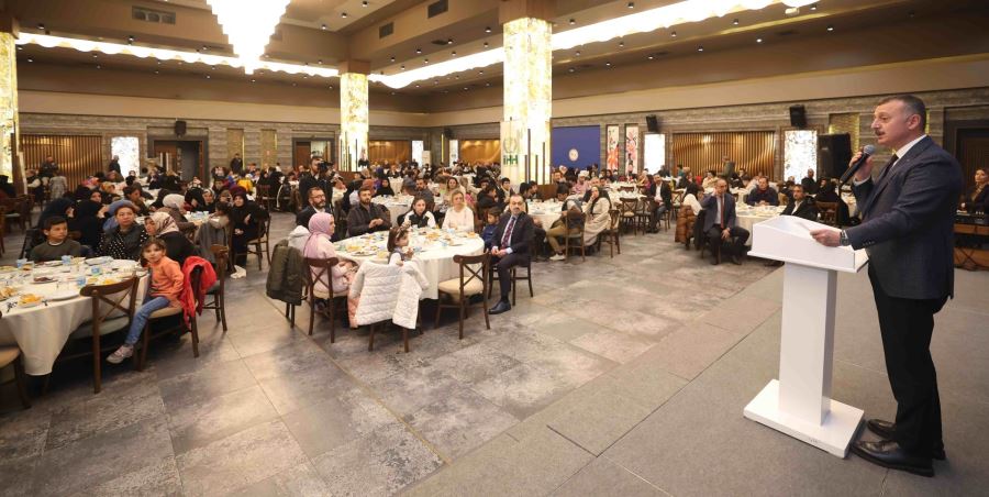 Başkan Büyükakın: Dünyada her gün 85 milyon çocuk aç uyuyor