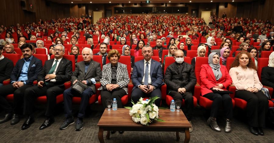 Başkan Büyükakın: Gelecek için  öğretmenlerimize güveniyoruz