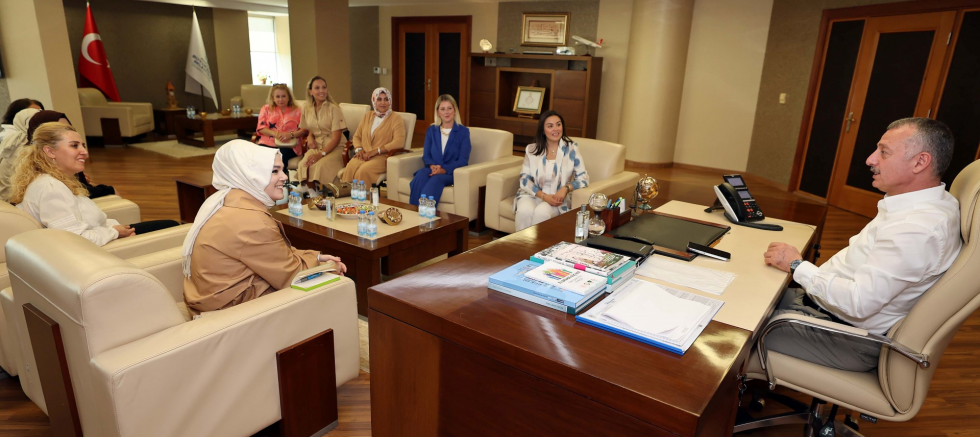 Başkan Büyükakın: Kadınlar, güçlü ve sürdürülebilir bir geleceğin teminatıdır  - TÜRKİYE - İnternetin Ajansı