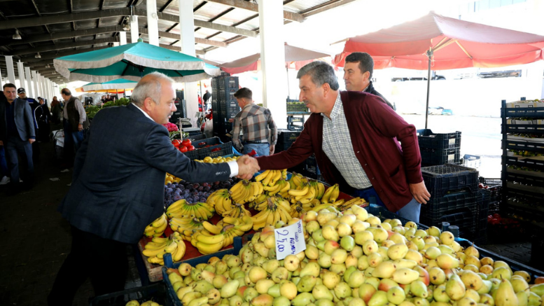 Başkan Esen, Pazar Esnafını Gezdi - TÜRKİYE - İnternetin Ajansı