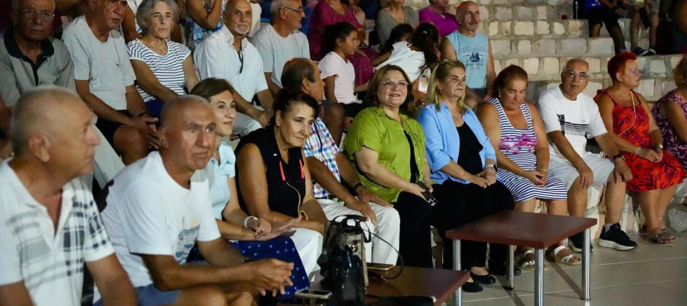 BAŞKAN GENÇAY, KUMKENT SİTESİ’NİN EĞLENCESİNE KATILDI - TÜRKİYE - İnternetin Ajansı