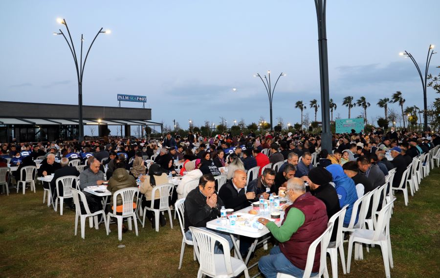 BAŞKAN GÜLTAK, BELEDİYE PERSONELİ İLE İFTAR PROGRAMINDA BULUŞTU