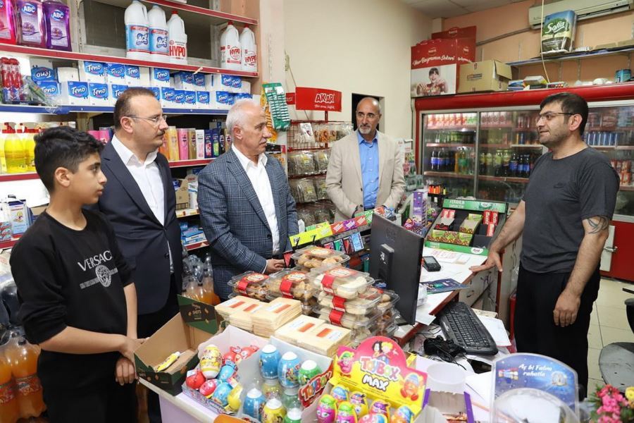 BAŞKAN GÜLTAK ESNAF VE VATANDAŞLARI ZİYARET ETTİ