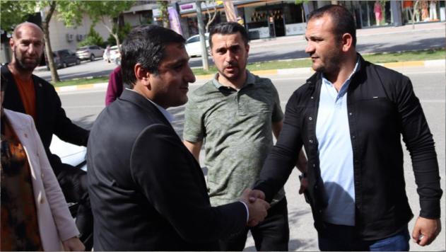 BAŞKAN KARADAĞ'DAN PEŞ PEŞE ZİYARETLER: ŞANLIURFA'YA DA BAHARLAR GELECEK!