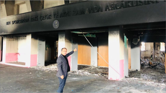 BAŞKAN KELEŞ: SORUMSUZLUK SPOR SALONUNU YOK ETTİ