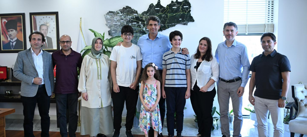 BAŞKAN KOCAMAN, “GENÇLERİMİZ GELECEĞİN UMUDUDUR” - SİYASET - İnternetin Ajansı