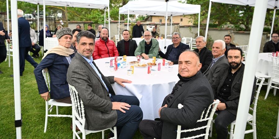 BAŞKAN KOCAMAN KİTAP TANITIMINA KATILDI