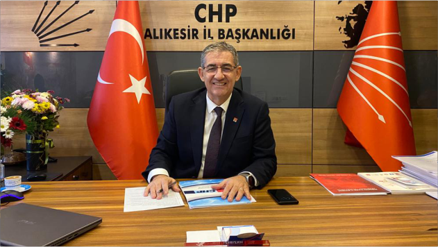 BAŞKAN KÖYBAŞI: 14 MAYIS'TA HALK KRAL ÇIPLAK DİYECEK 15 MAYIS'TA ÇİÇEKLER AÇACAK!