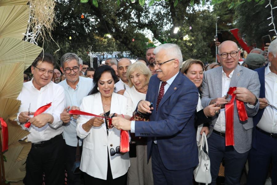 BAŞKAN KÖYBAŞI KİTAP FUARI AÇILIŞINA KATILDI!