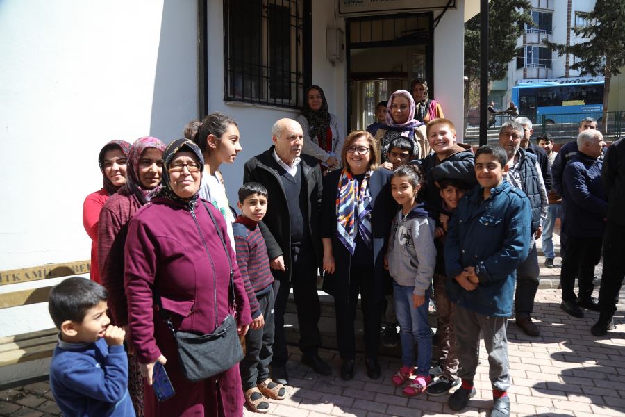 BAŞKAN ŞAHİN, 8 ŞUBAT MAHALLESİNİ ZİYARET ETTİ