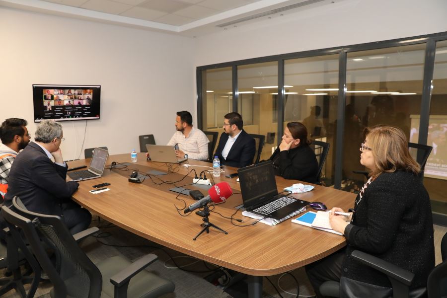 BAŞKAN ŞAHİN, DEPREM SONRASI YÜRÜTÜLECEK ÇALIŞMALAR İÇİN KADIN AKADEMİSYENLERLE GÖRÜŞTÜ