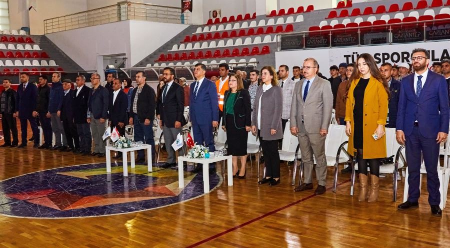 BAŞKAN ŞAHİN, ŞEHİTKAMİL’DEKİ SOSYAL KONUTLARIN KURA ÇEKİMİNDE, BÜYÜKŞEHİRİN KENTSEL DÖNÜŞÜM PROJELERİNİ ANLATTI