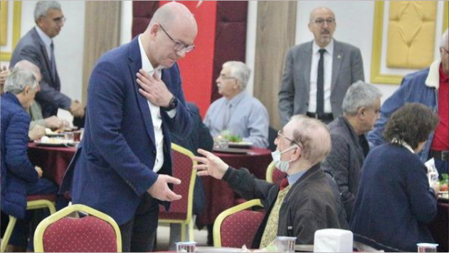 Başkan Sarı Öğretmenler Günü etkinliğine katıldı