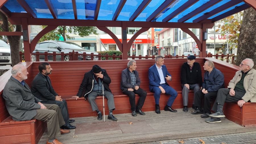 BAŞKAN SEZER TOPLUMUN HERKESİMİYLE İÇ İÇE