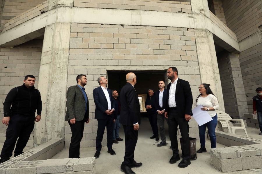 Başkan Yaşar Cami ve Cemevi inşaatlarını denetledi
