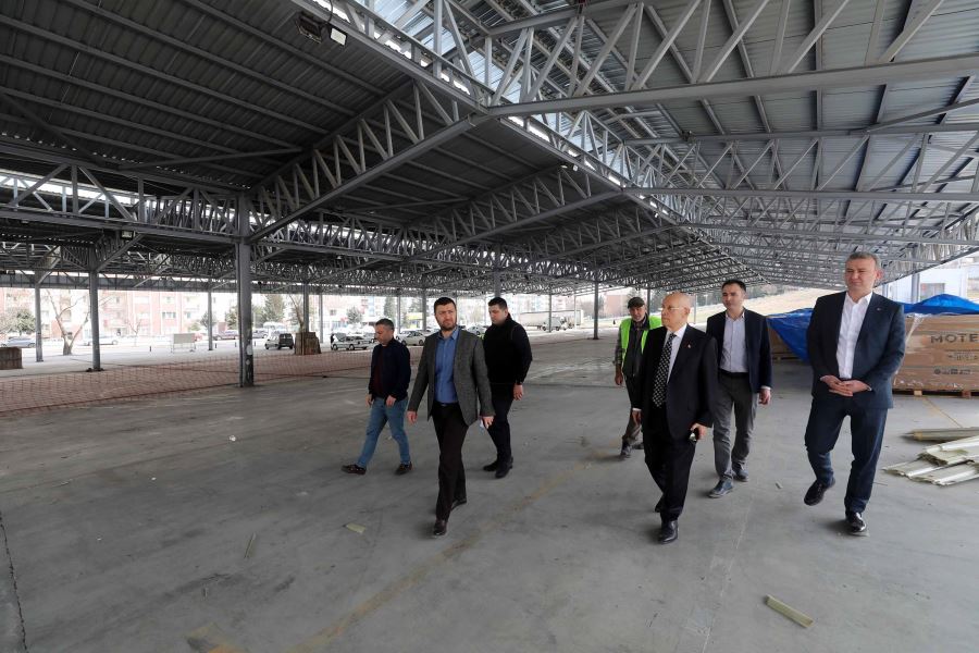 Başkan Yaşar yapımı süren inşaatları inceledi