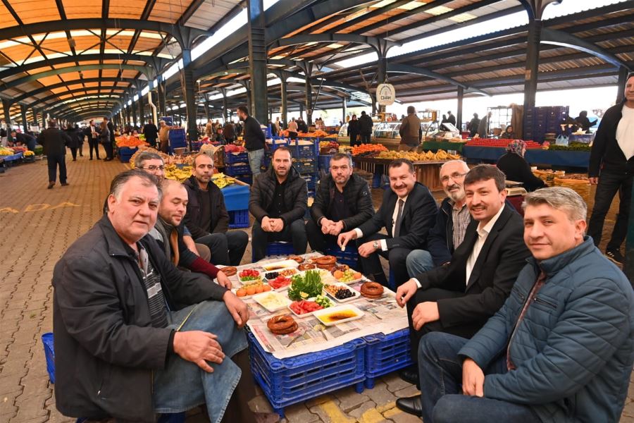 Başkan Yılmaz esnafın yanında