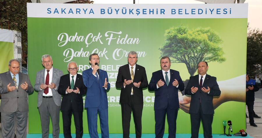 Başkan Yüce bir tırı daha uğurlayıp şu mesajı verdi: “Yalnız taş, duvar olmaz”
